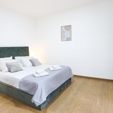 Airport Stay Apartments Surčin エクステリア 写真