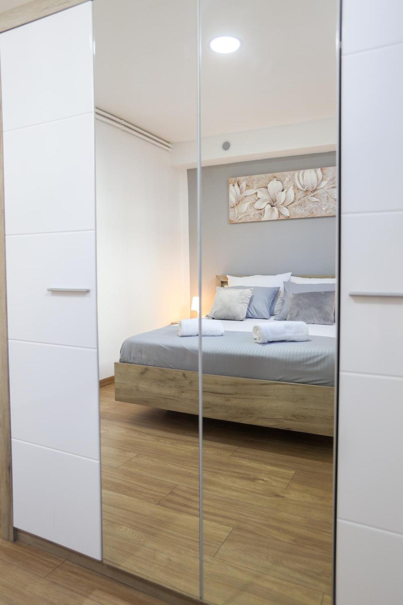 Airport Stay Apartments Surčin エクステリア 写真