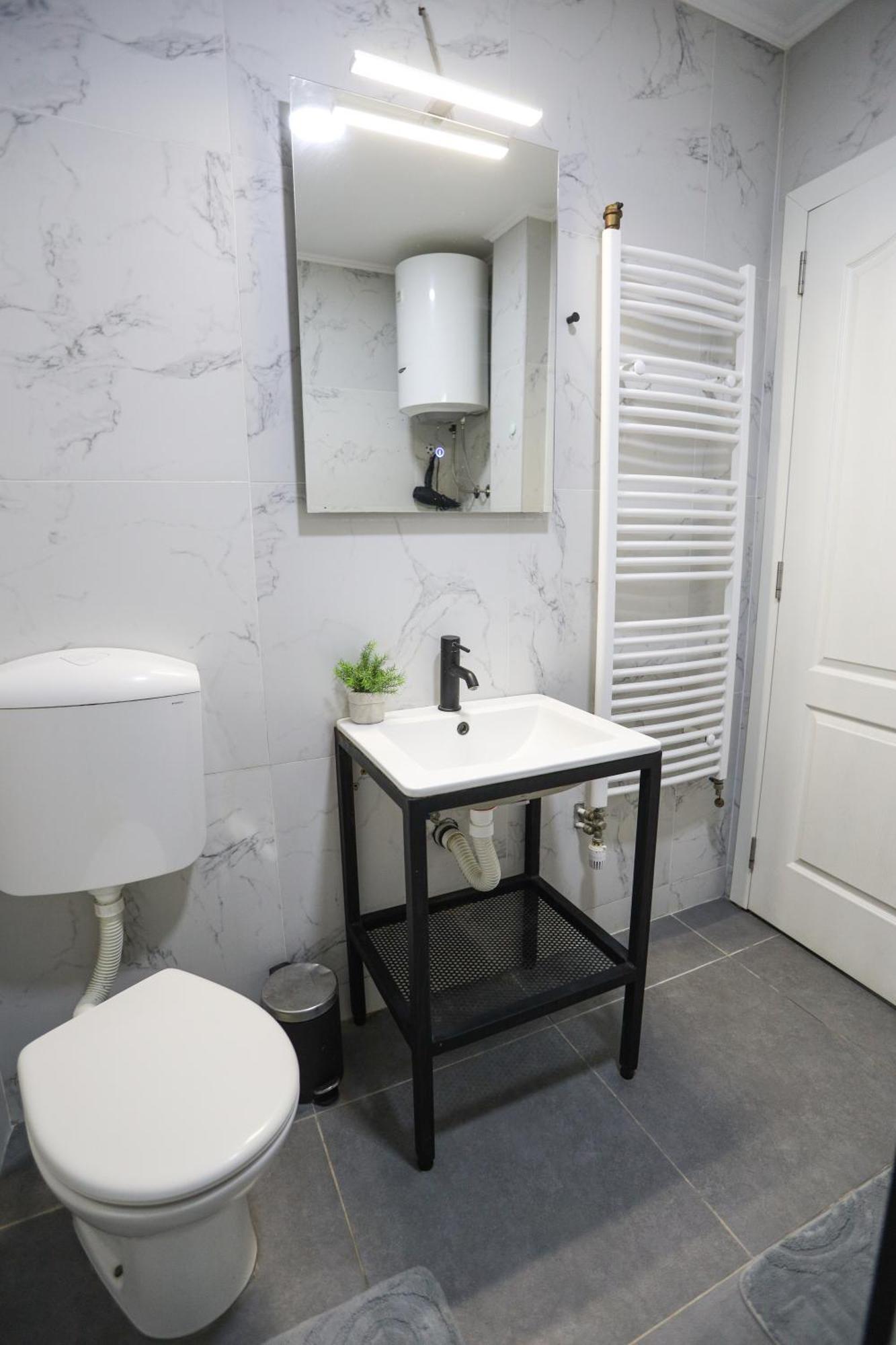 Airport Stay Apartments Surčin エクステリア 写真