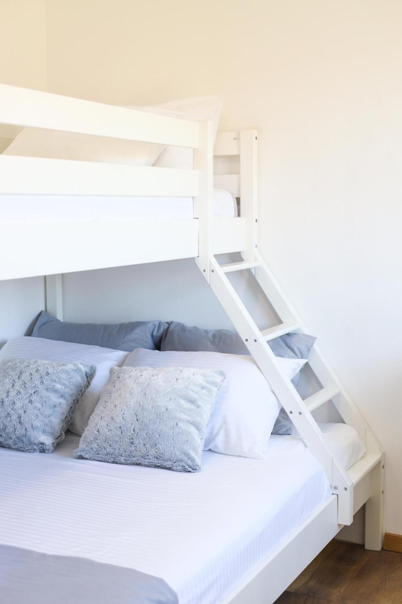 Airport Stay Apartments Surčin エクステリア 写真