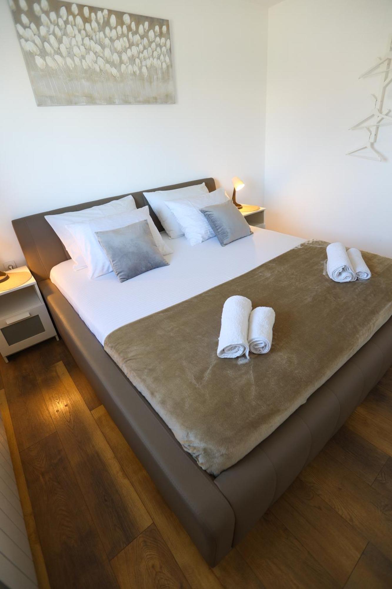 Airport Stay Apartments Surčin エクステリア 写真