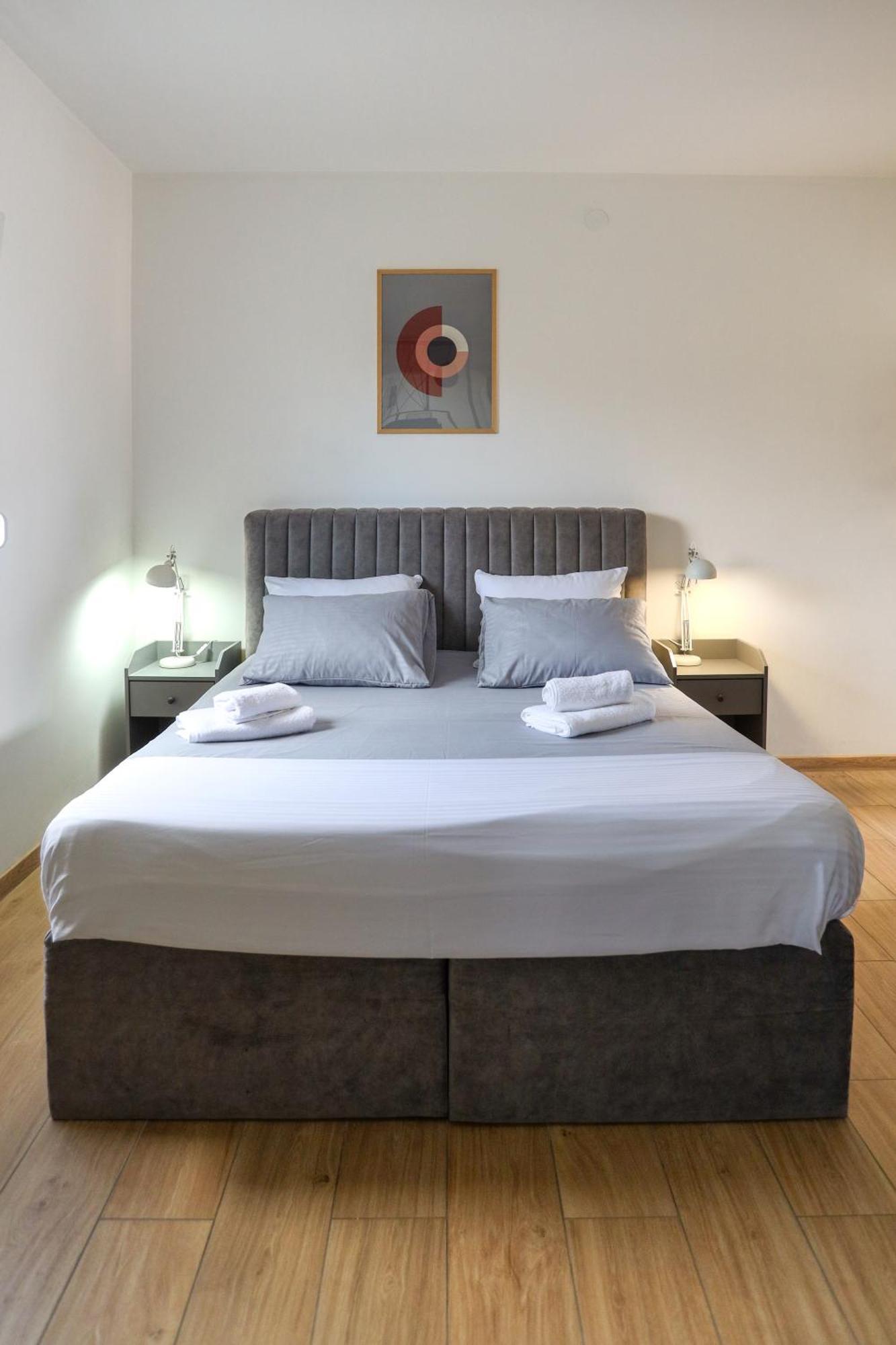 Airport Stay Apartments Surčin エクステリア 写真