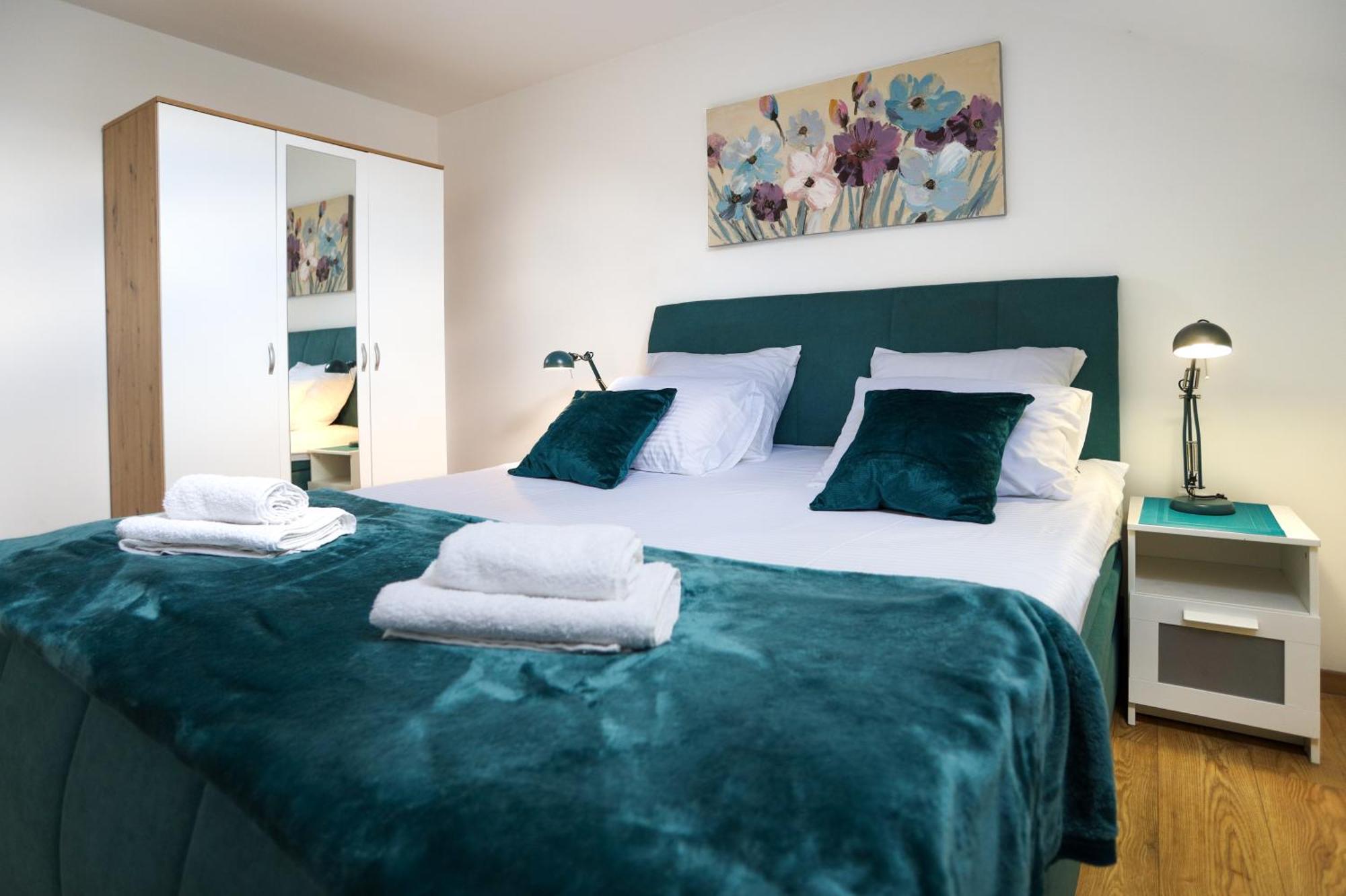 Airport Stay Apartments Surčin エクステリア 写真