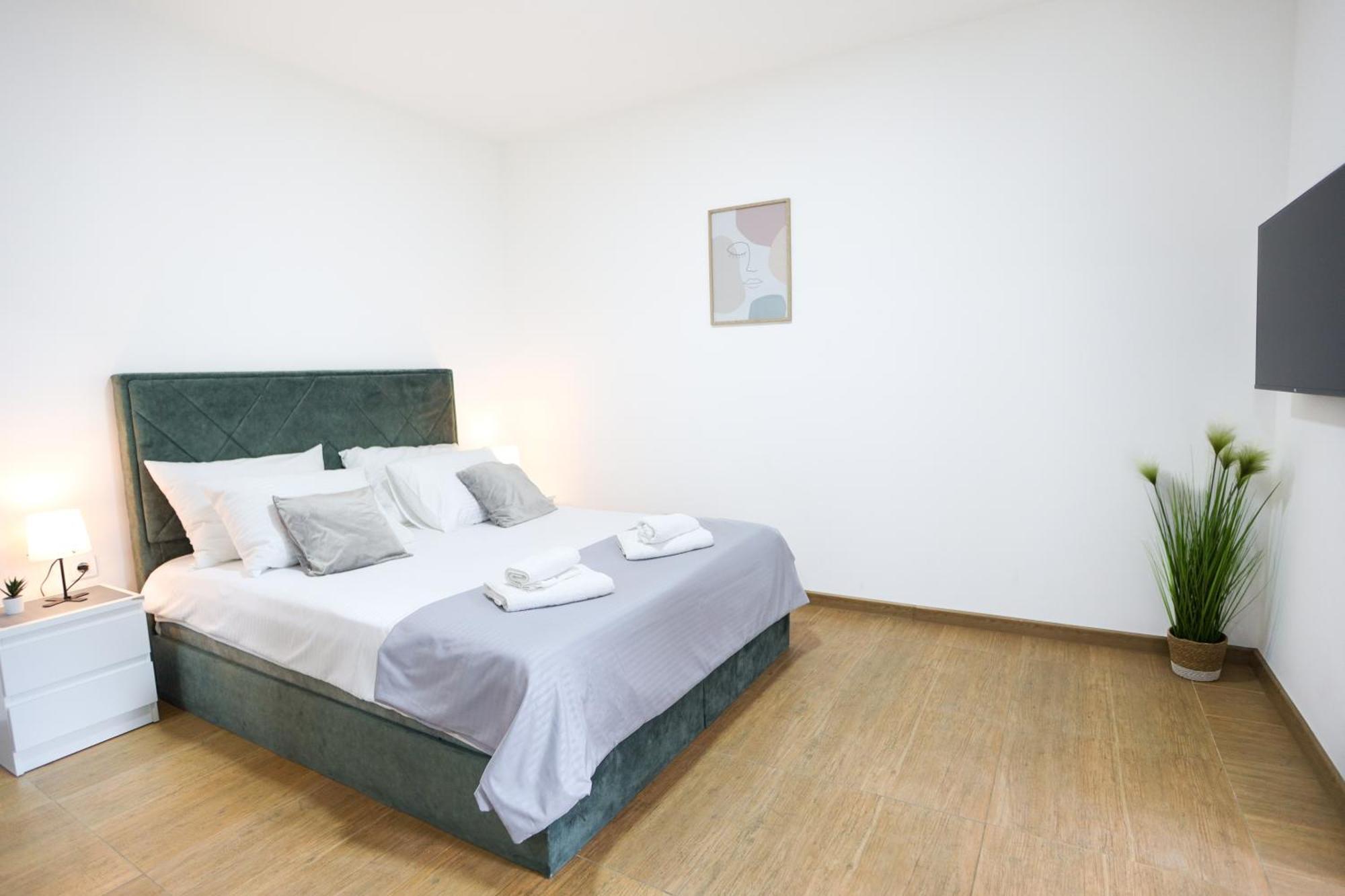 Airport Stay Apartments Surčin エクステリア 写真